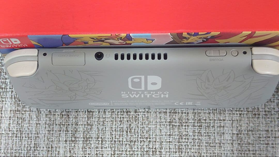 匿名配送 Nintendo Switch Lite ポケモンエディション