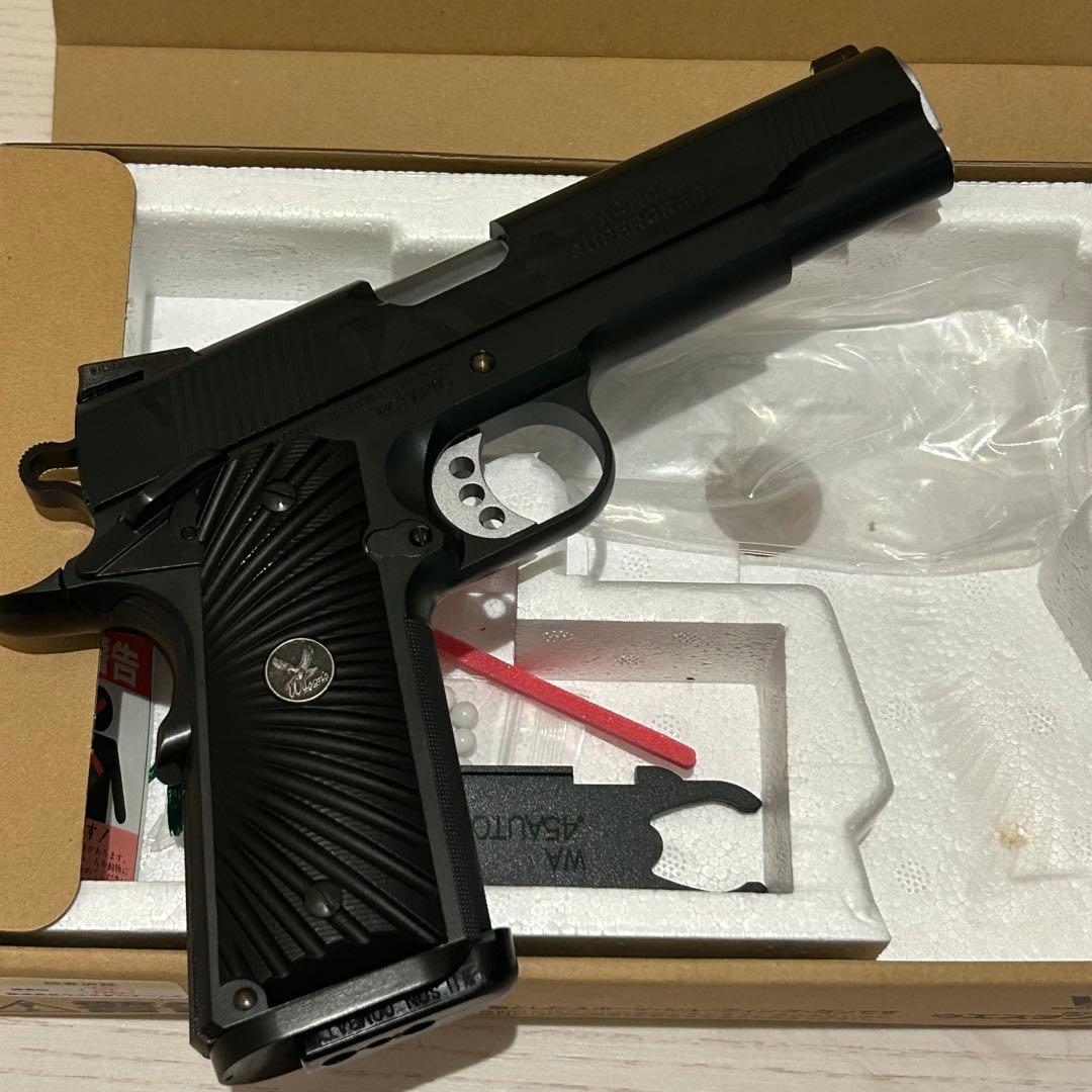 ウィルソン　タクティカル　スーパーグレイド