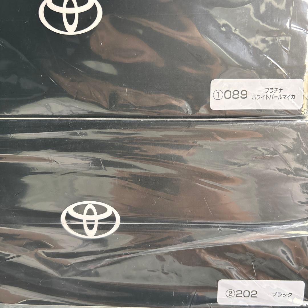 アルファード　ミニカー（1/30）　新品未開封2台セット（202 089）