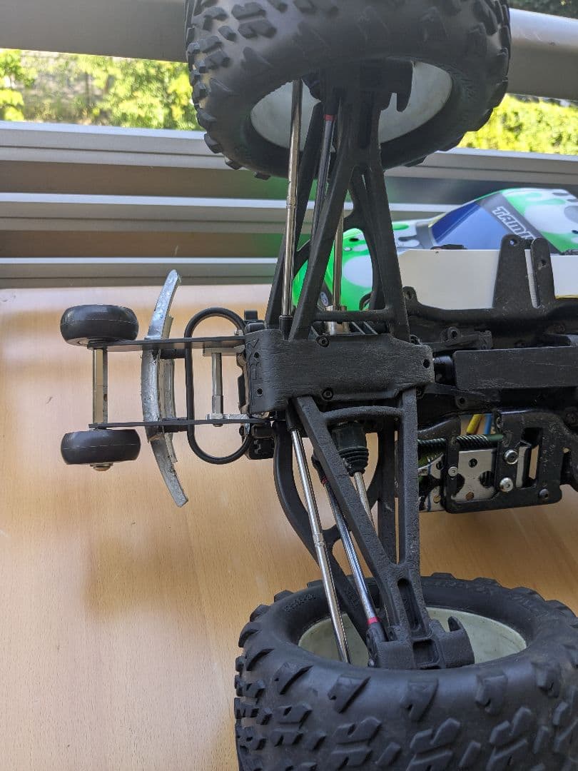 トラクサスレボ　電動仕様変更ラジコン