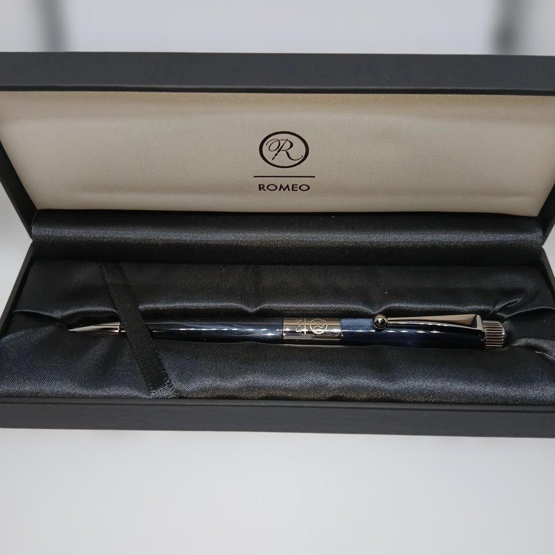 ROMEO No.3　イタリアンブルー細軸R244 ボールペン 専用ケース付き