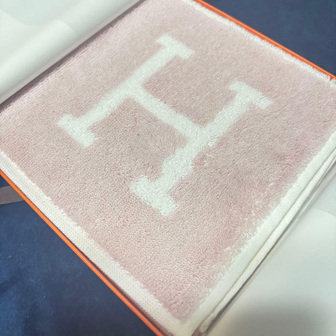 エルメス Hロゴ タオルハンカチ ピンク　新品未使用
