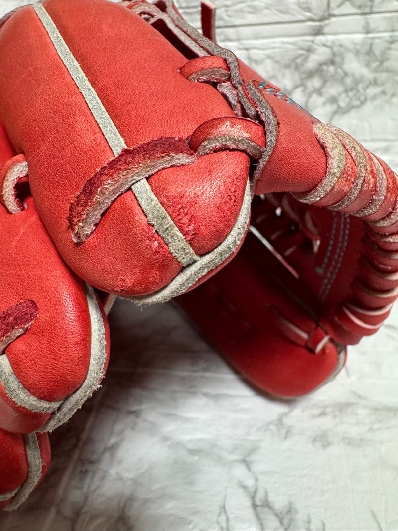 ミズノ　投手用グローブ 左用