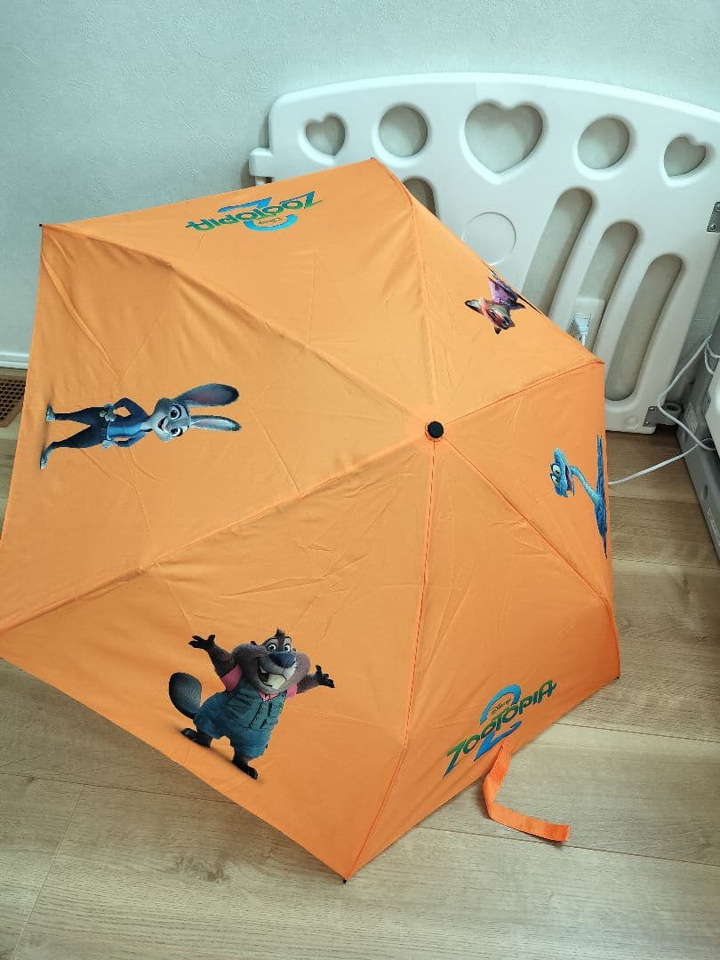 【新品未使用】 ズートピア2 にんじん 折りたたみ傘