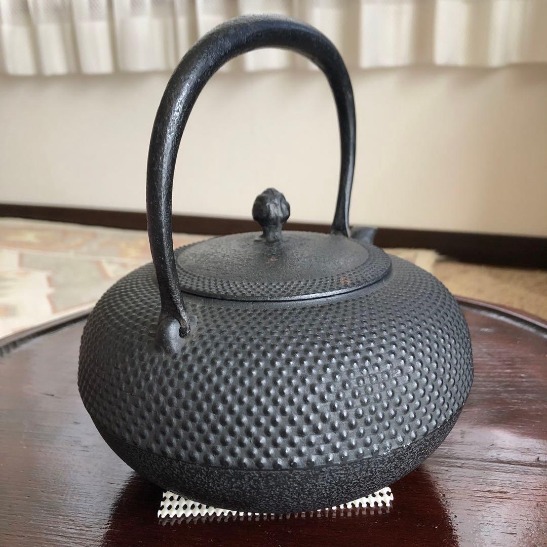 南部鉄瓶　「孝信」　霰紋　容量1.1ℓ 未使用保管品