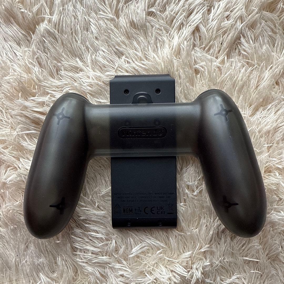 限定カラー Nintendo Switchマリオレッド+充電グリップ