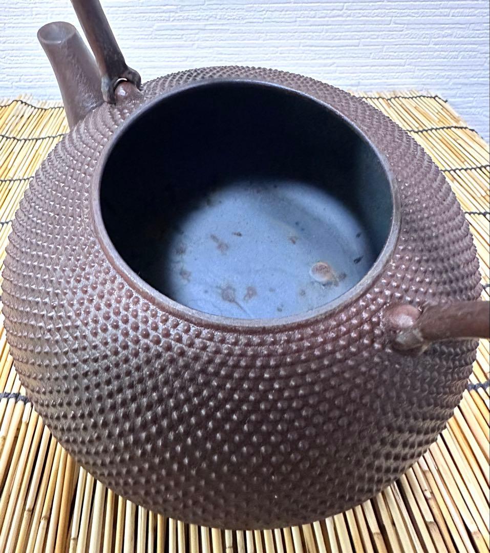 ほぼ未使用品　岩手県奥州水沢幸工芸　現代の名工 佐藤勝久造　１５型　南部鉄瓶