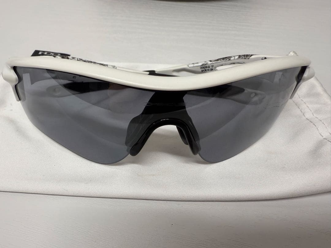Oakley ゴーグル ホワイトフレーム スモークレンズ