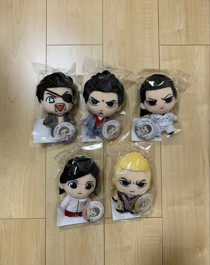 『龍が如く』ぬいぐるみ＆缶バッジセット 全17体セット