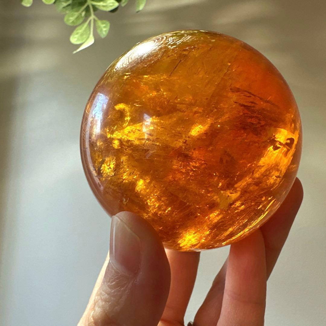 高品質　カルサイト　ゴールデンカルサイト　スフィア　琥珀　6.6 虹　ハニー