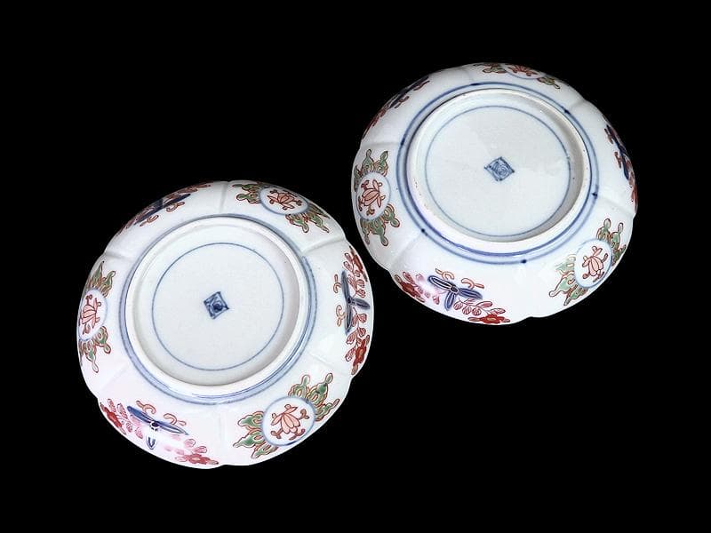 大聖寺伊万里　金襴手　菊に柘榴　松竹梅の図　輪花４寸皿２枚　E638AS-DCh