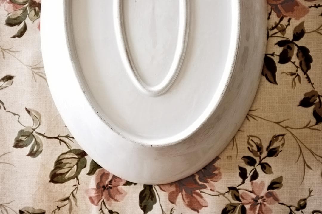 19世紀 フランス 36.5c 白の集約と重厚なオーバルプレートb アンティーク