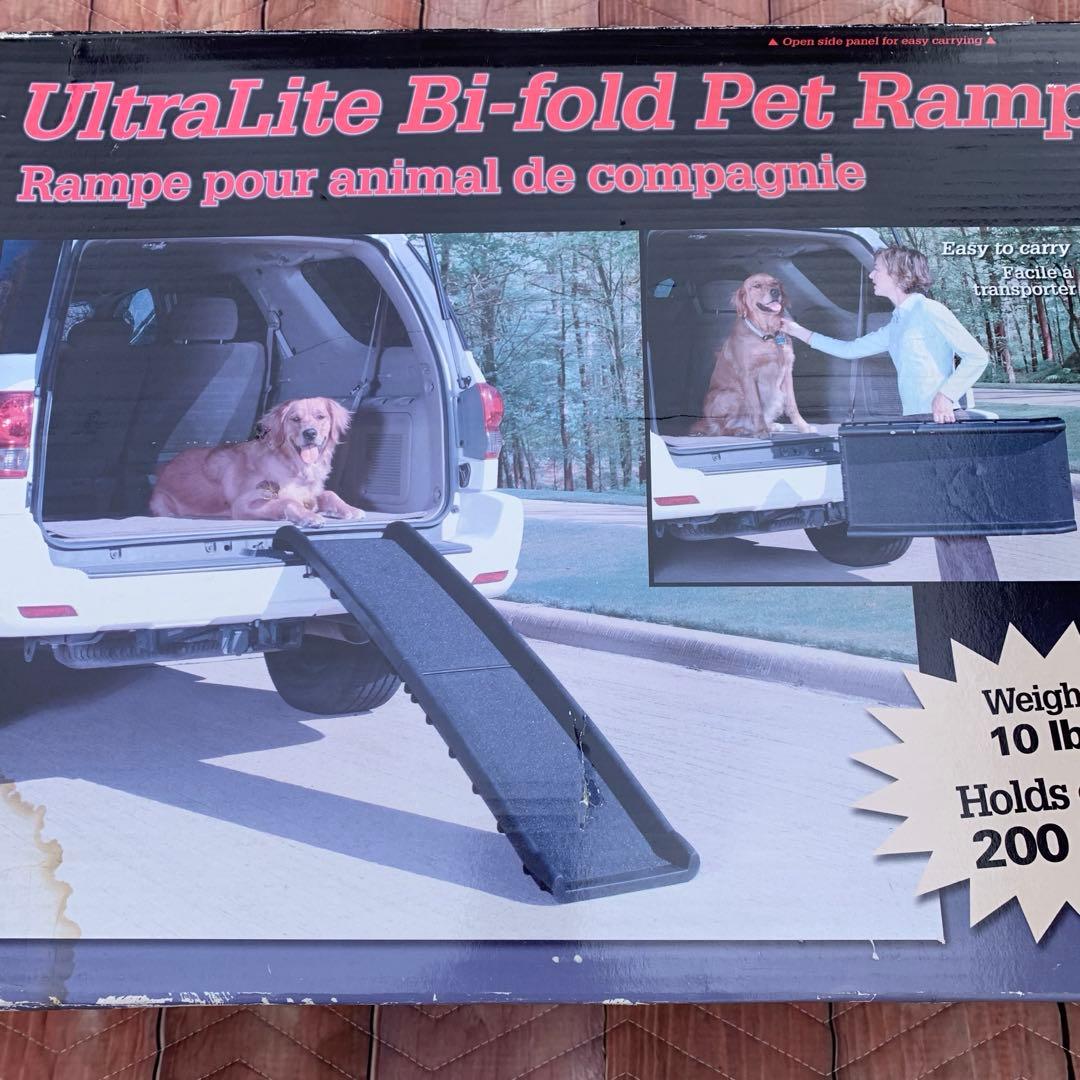 ペットスロープ　折りたたみ　犬　滑り止め　軽量