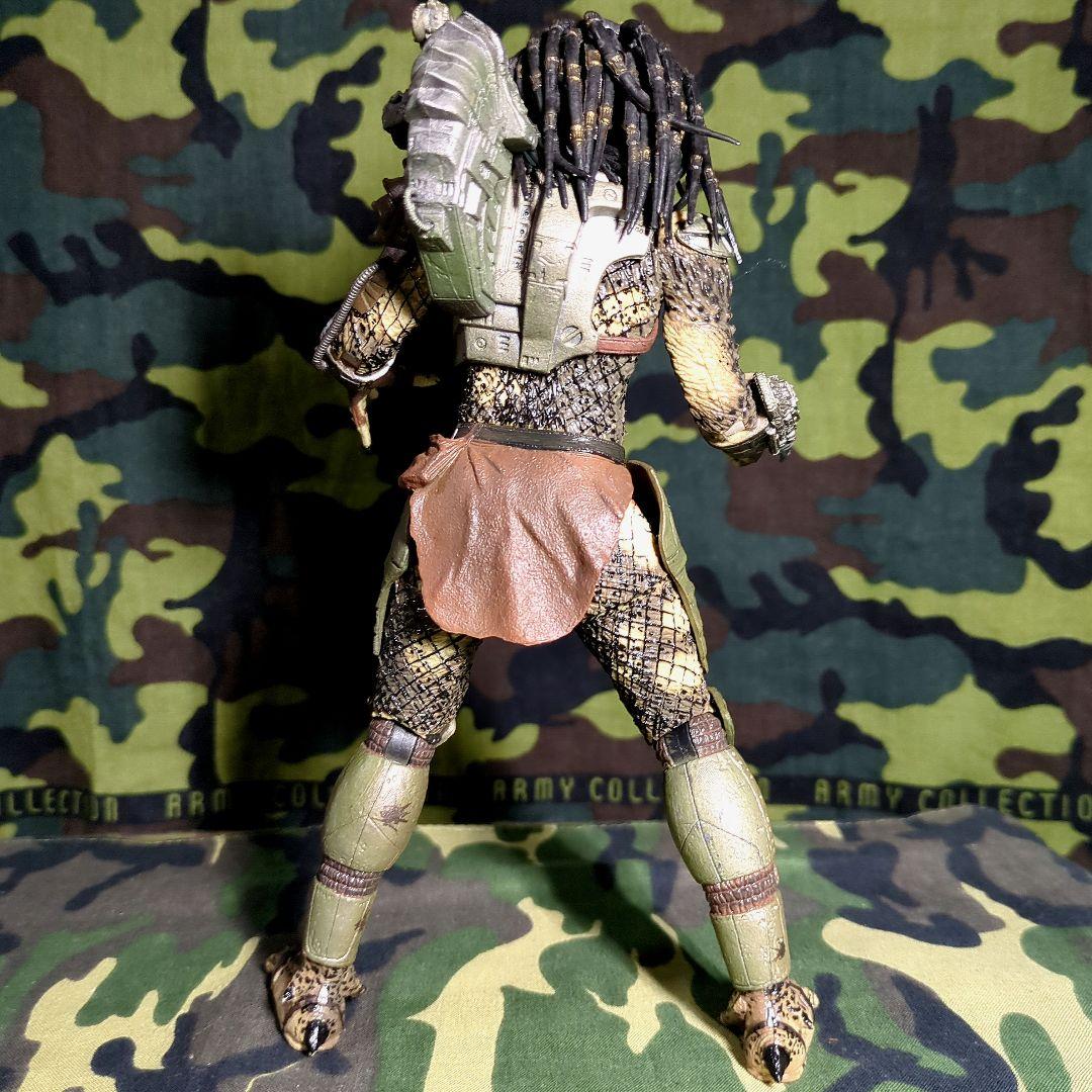 NECA ／クラシック・プレデター 【中古品•ブリスターパッケージ無し】