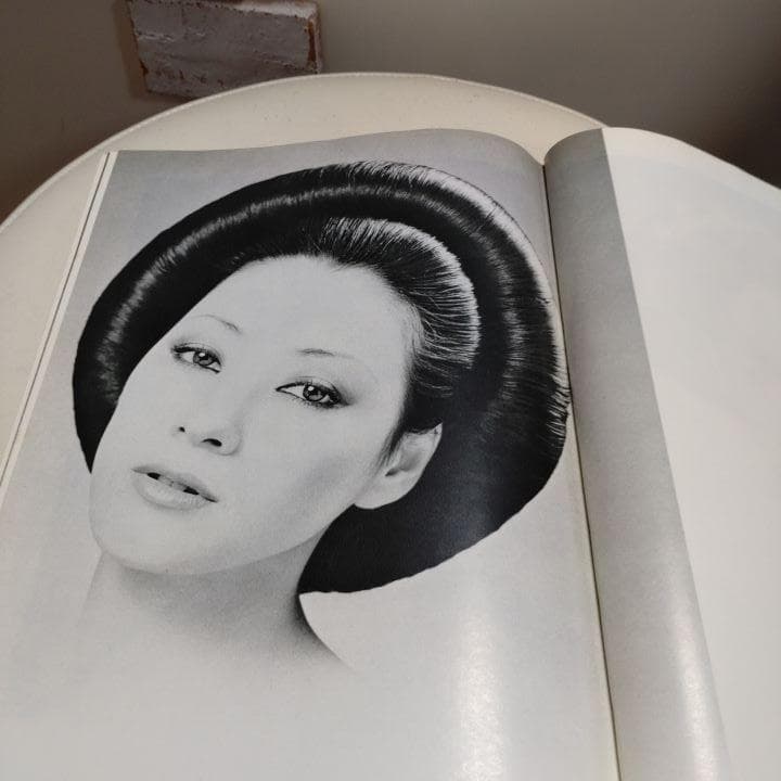 アップの神様　信竜淳二【絶版希少】信竜淳二のアップスタイル 新美容出版