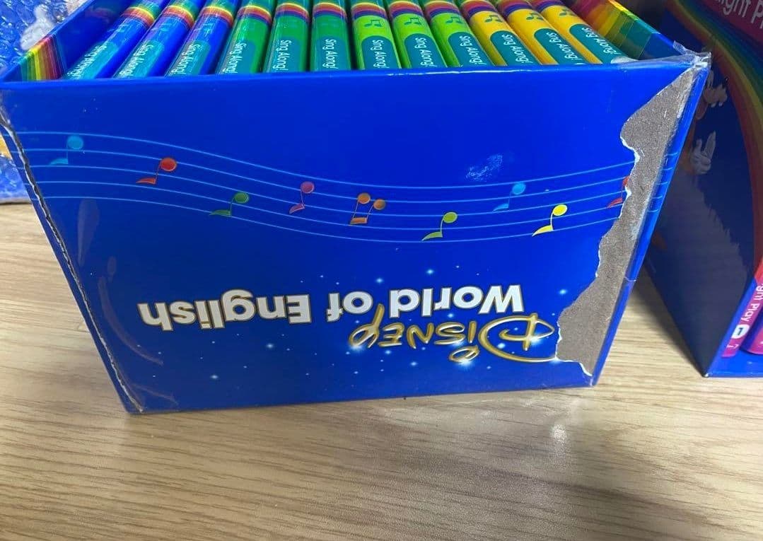 希少DWE ディズニー英語　リニューアル　最新　シングアロング　ストレートプレイ