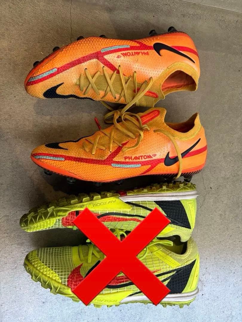 サッカースパイク フットサルシューズ