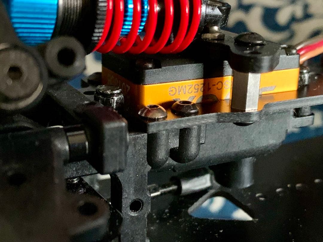 SAKURA D5 シャーシ＆メカです 送受信機&バッテリー&ボディ&ジャイロ無