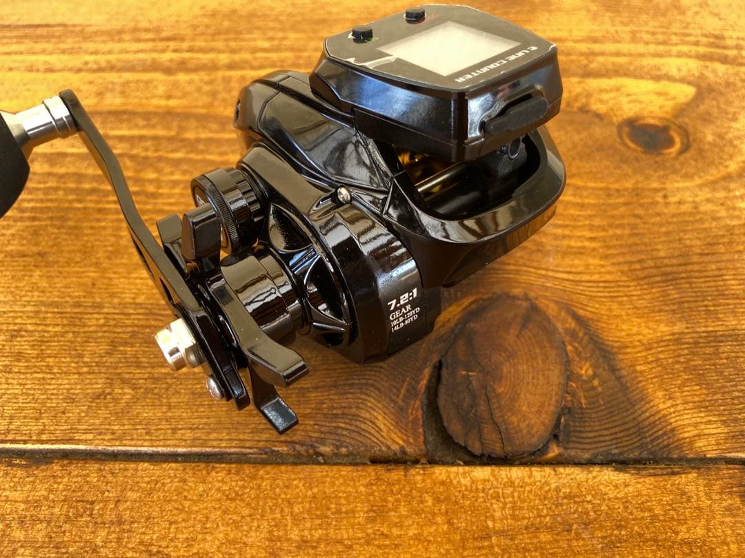 ジギングロッド　デジタルカウンター付きリール　スパイラル　パワーハンドル　船釣り