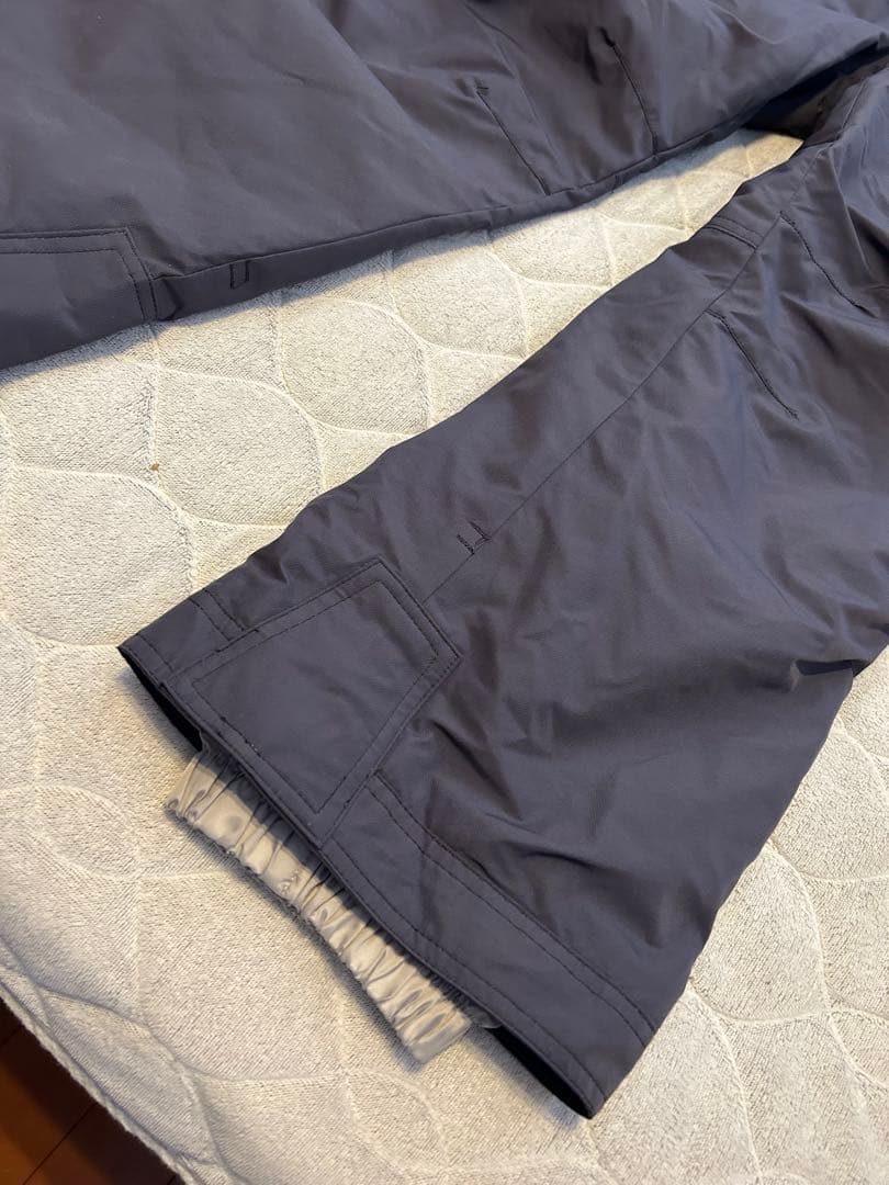 子ども用スキーウェアセット（ジャケット・パンツ）