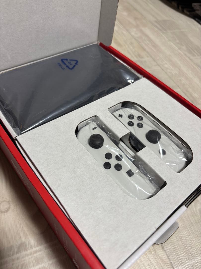 【美品】Nintendo Switch 有機ELホワイト＋スマブラセット