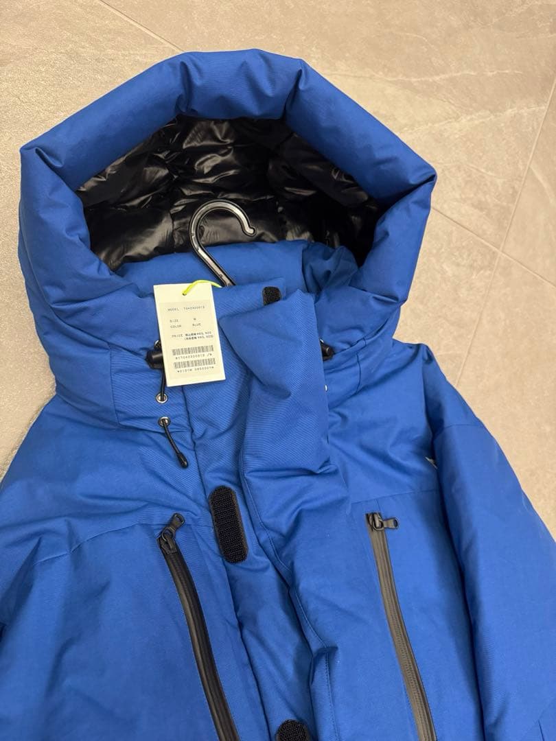 TFW49 青ダウンジャケット