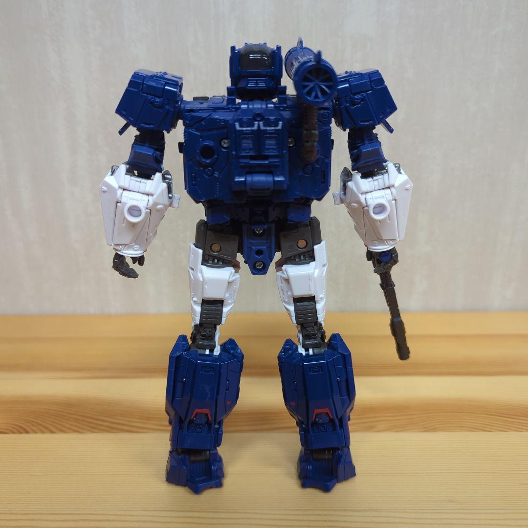 トランスフォーマー スタジオシリーズ サウンドウェーブ バンブルビー