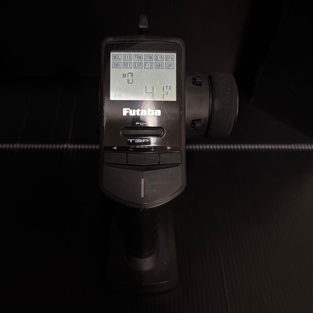 Futaba 3PV 2.4GHz ラジコン送信機&受信機