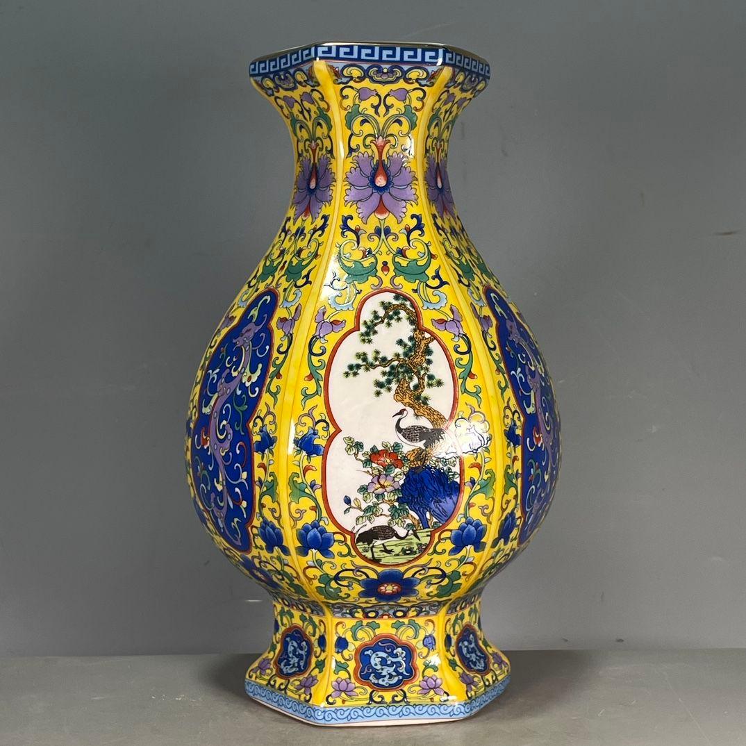 清雍正琺瑯彩賞瓶 花瓶 置物 景徳鎮 陶磁器 装飾品 現代工芸品 美術品