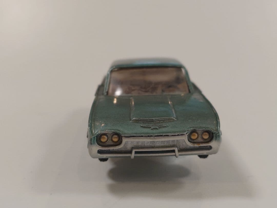 ミニカー SOLIDO REF 128 FORD THUNDERBIRD