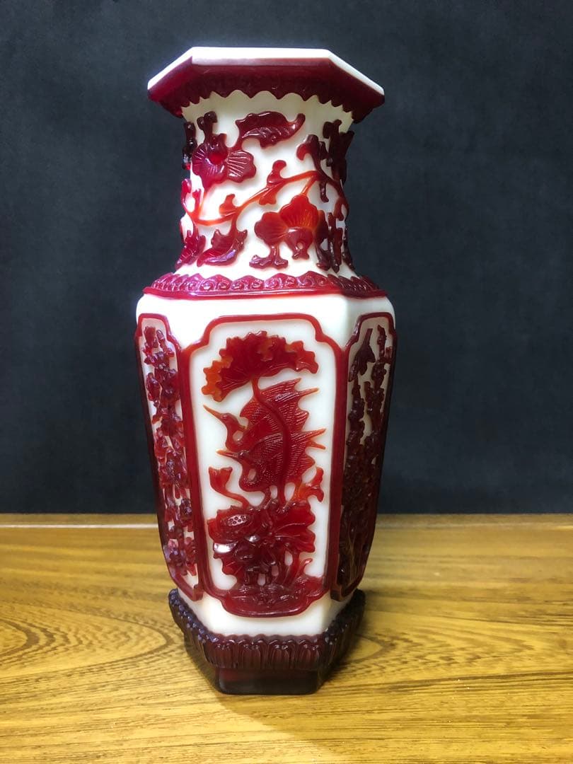 乾隆ガラス六角花瓶