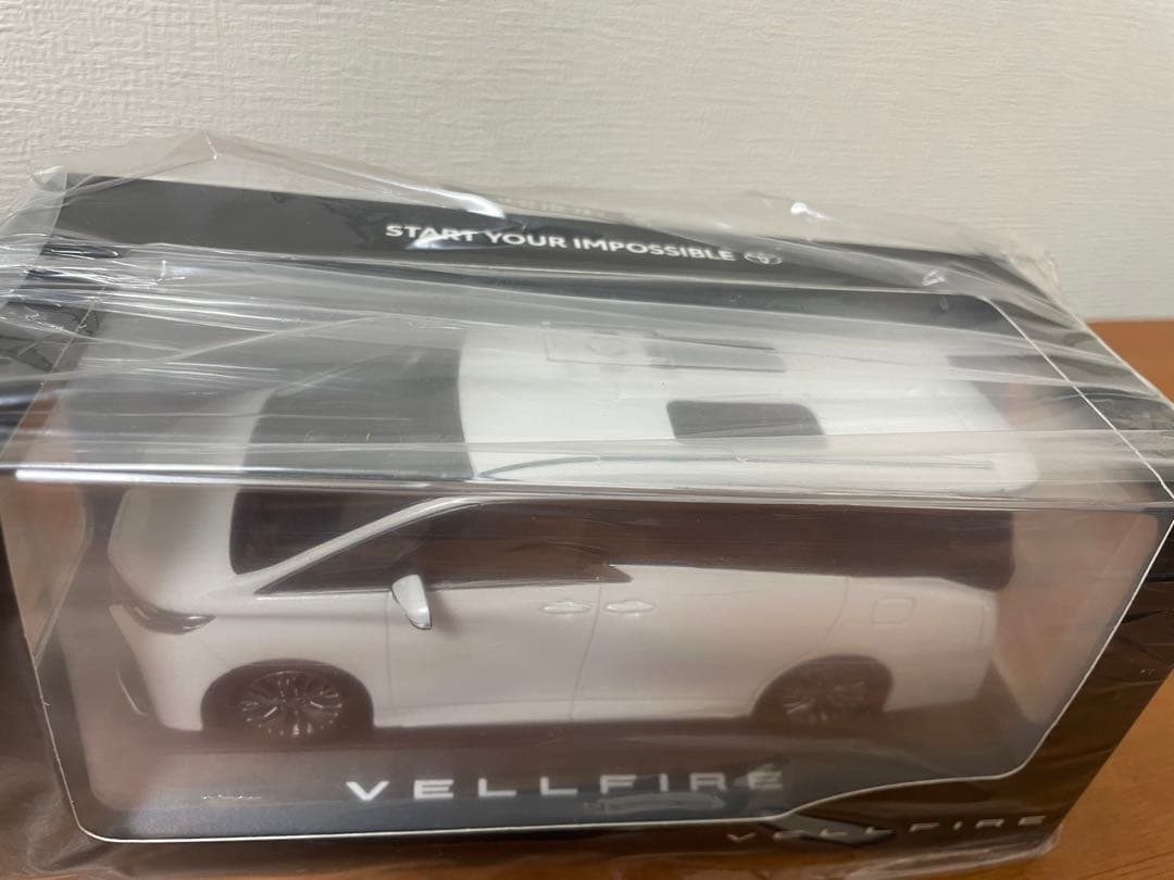 トヨタ 新型ヴェルファイア　非売品ミニカー