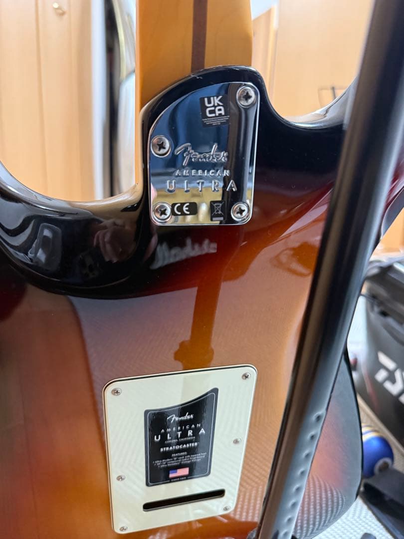ギター Fender USA American Ultra Stratocaster