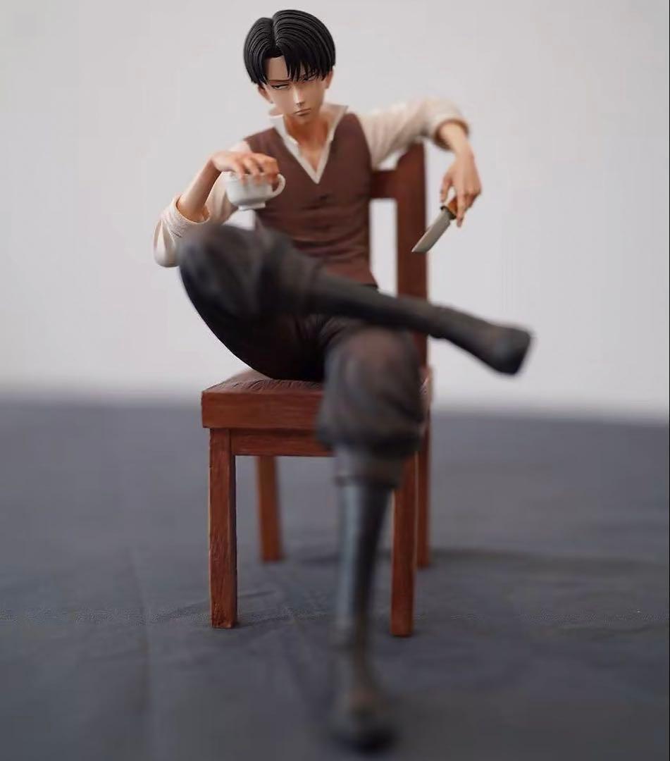 進撃の巨人 ② リヴァイ·アッカーマン ガレージキット ガレキ スタチュー