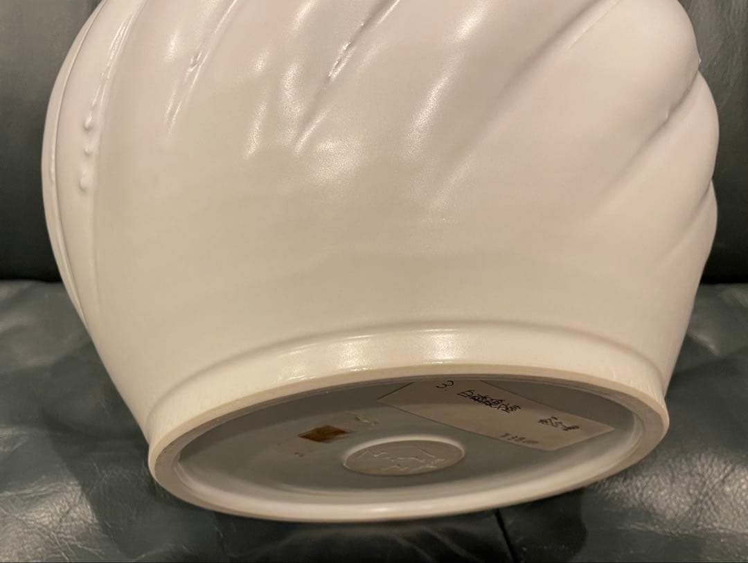 白磁縄文壺　菊池一磨作　未使用品