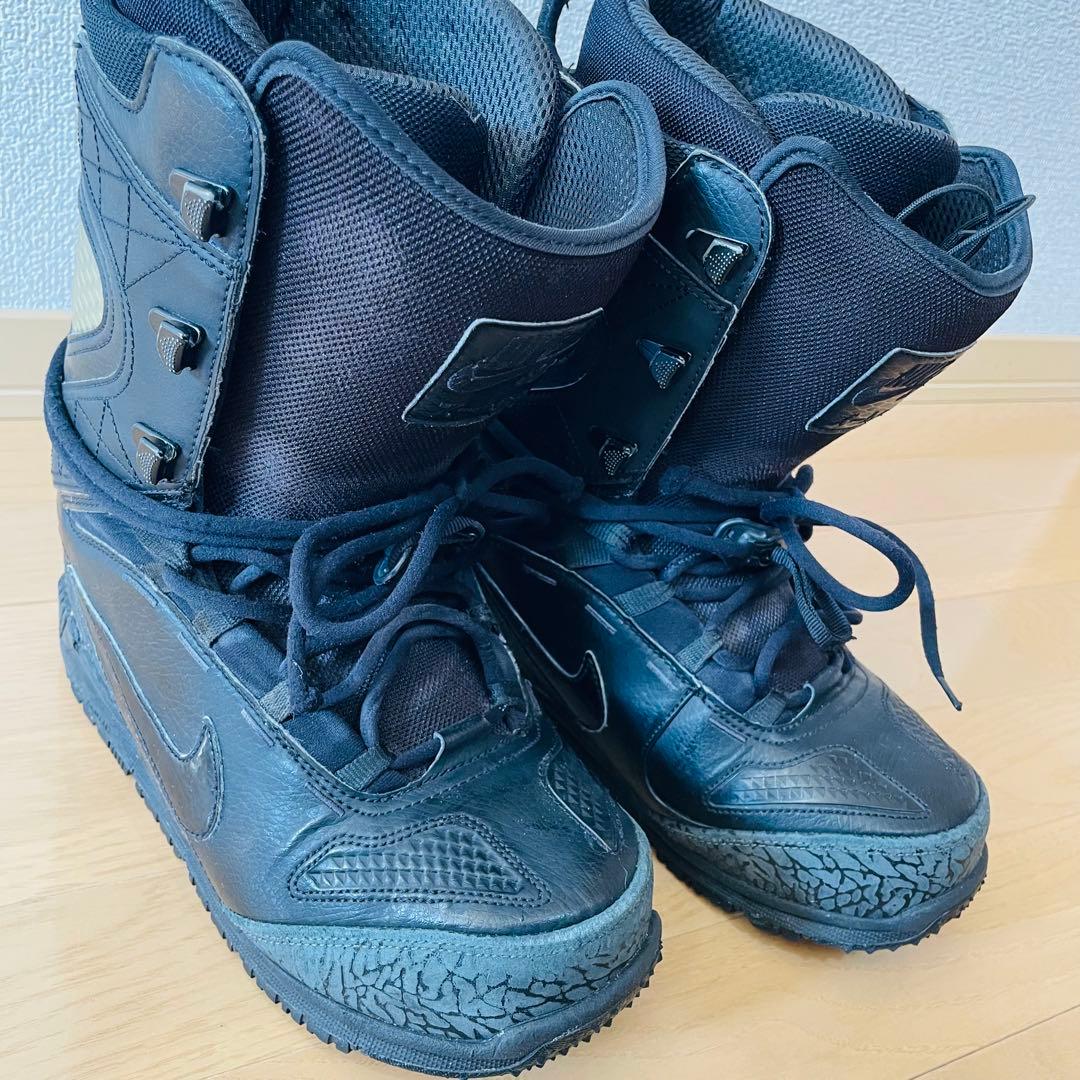 良品✨　NIKE SB ズーム怪獣　スノーボードブーツ ブラック　26cm