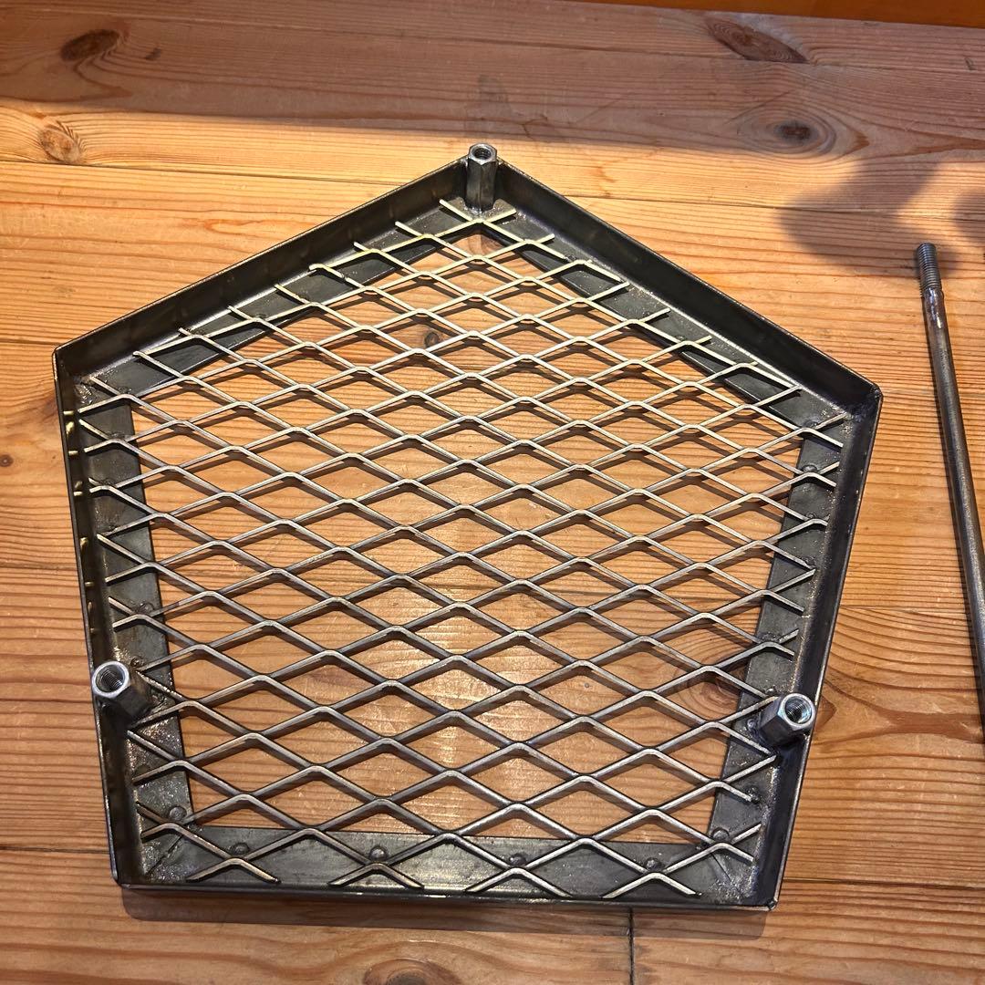 ペンタゴンテーブル　サイドテーブル　什器　アガベ棚　アイアンテーブル