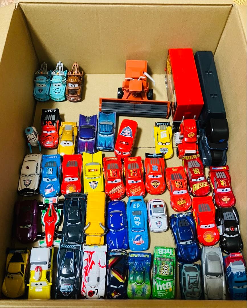 r*様 トミカ　カーズ　まとめ売り