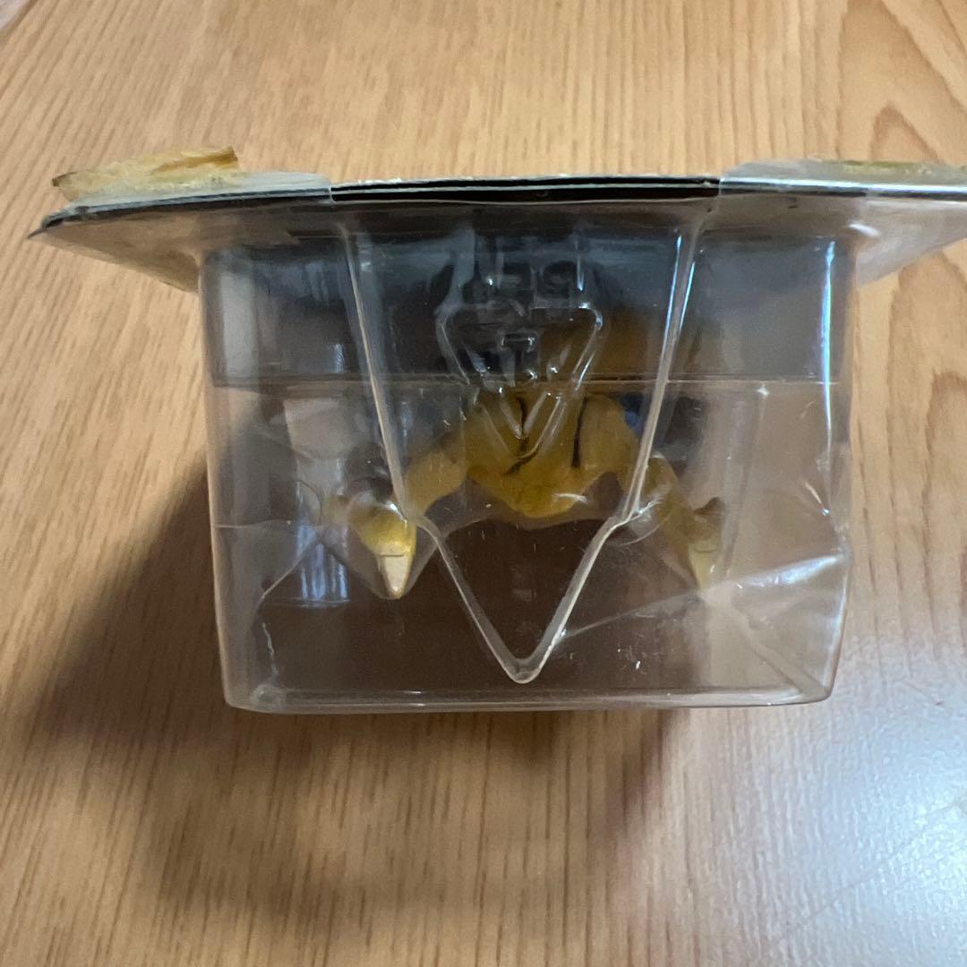 激レア　未開封　ポケモン　モンコレ　ケーシィ　黒パッケージ063