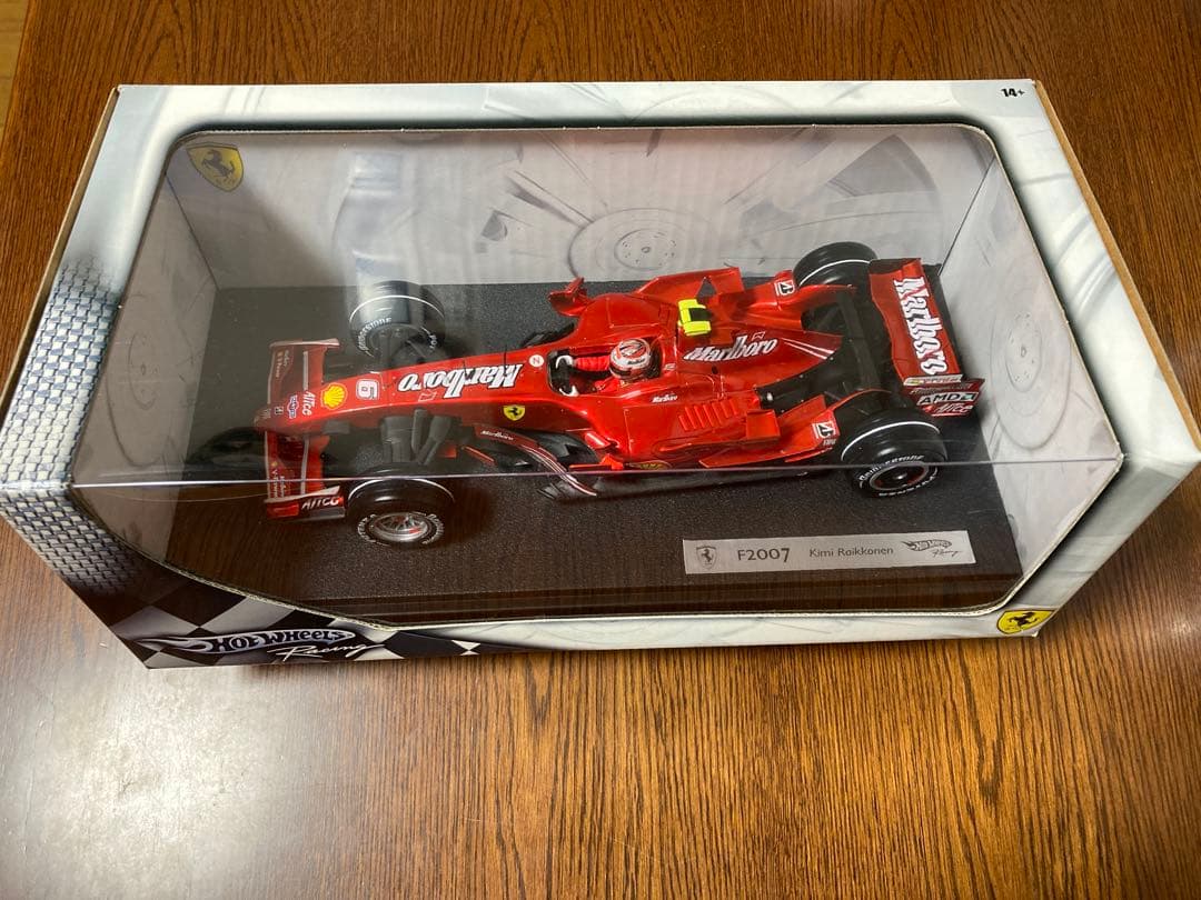 フェラーリF2007キミ・ライコネン♯6 1/18Hot Wheels