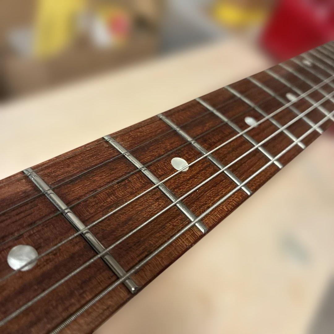 Fernandes zo-3赤
