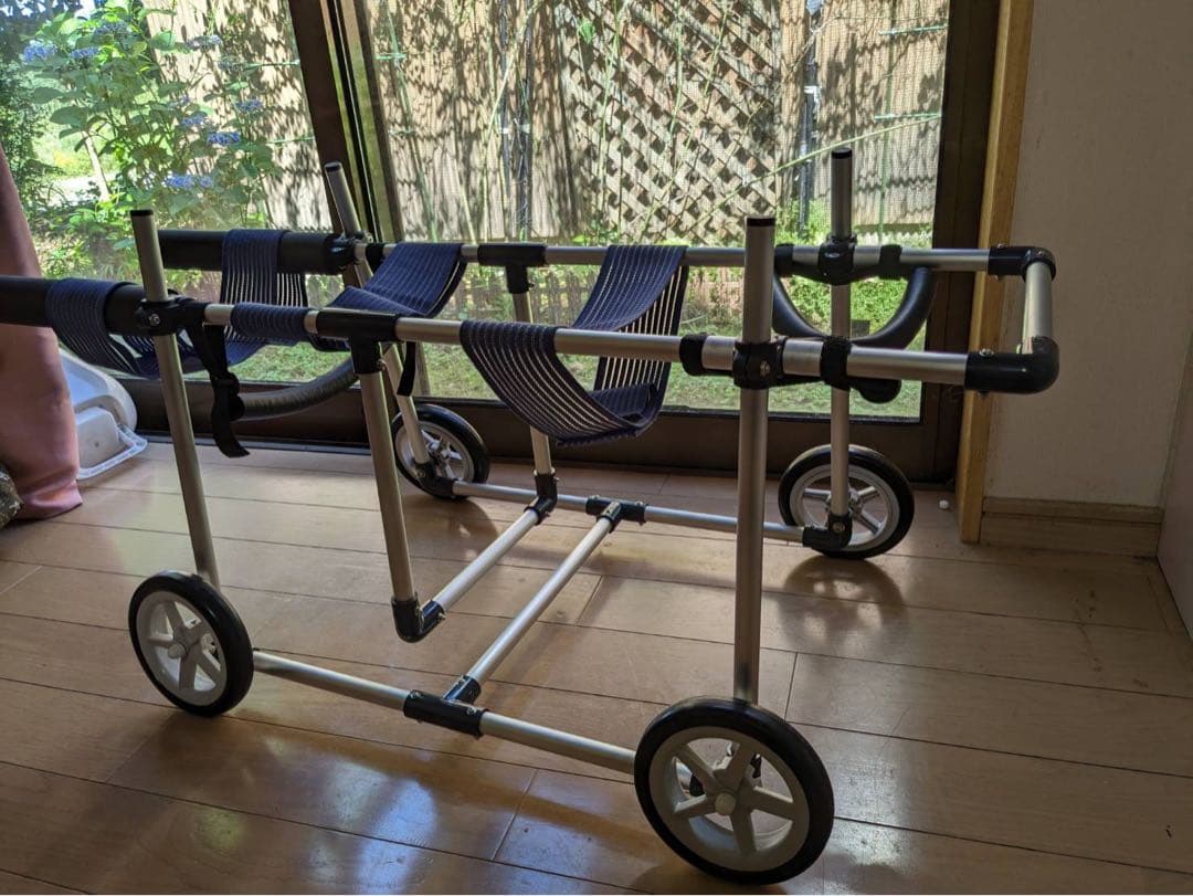 中型犬用　4輪車イス