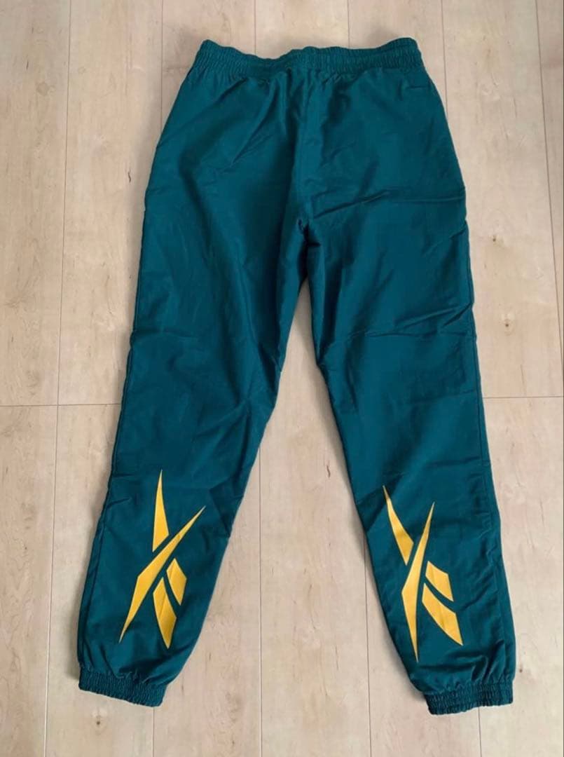 リーボックトラックナイロンセットアップ⭐︎美品⭐︎
