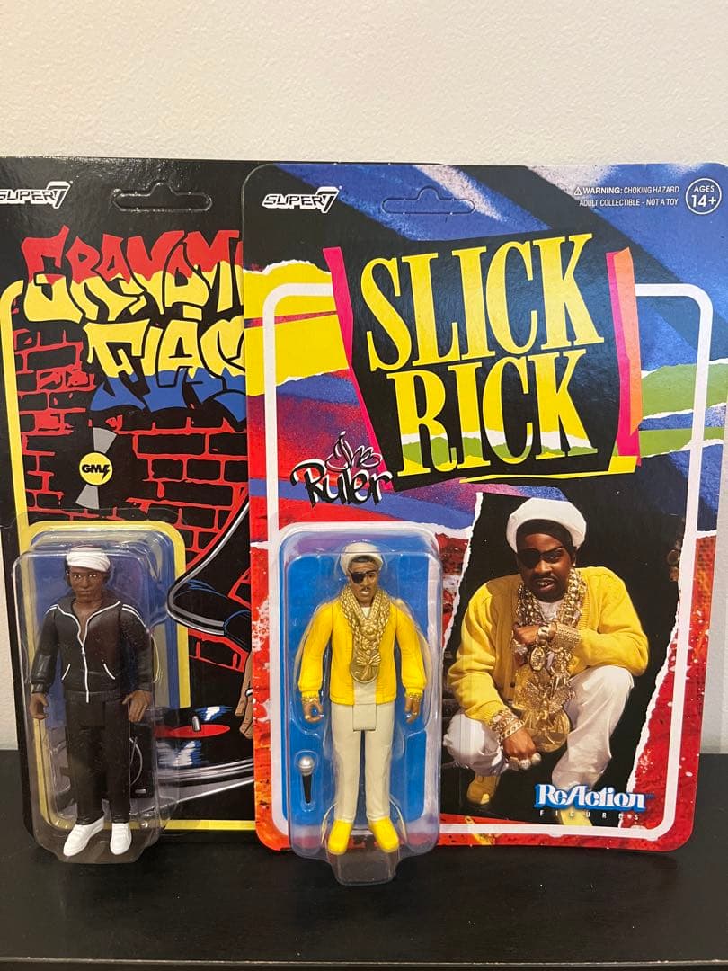 SUPER7 アクションフィギュア