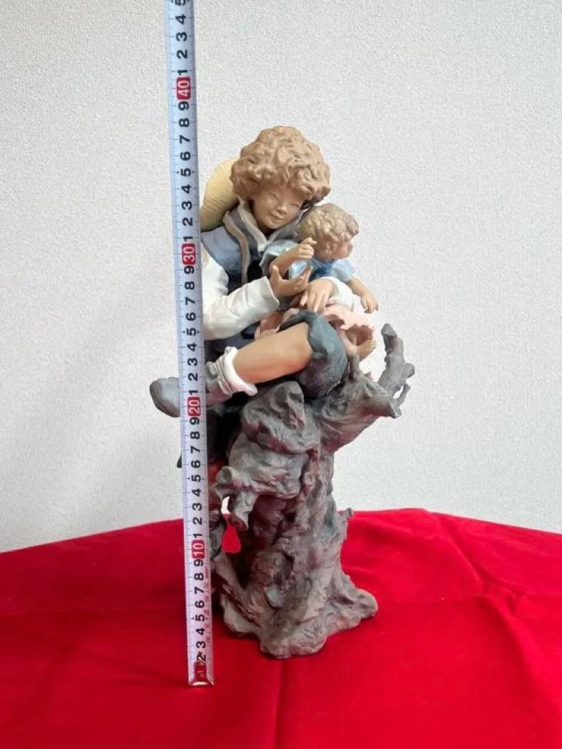 リヤドロ　木登り