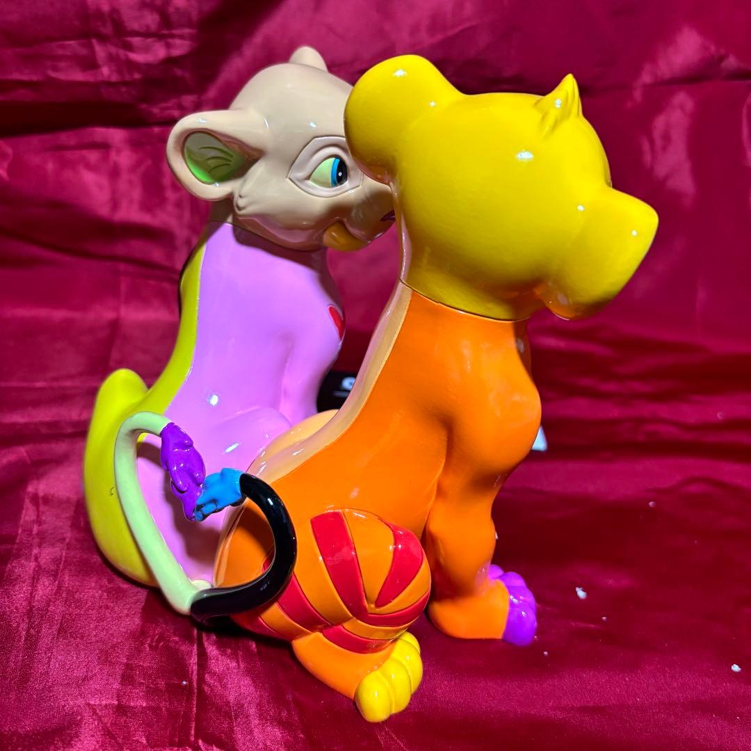 ブリット　enesco エネスコ　ライオンキング　シンバ　ナラ　フィギュア　置物