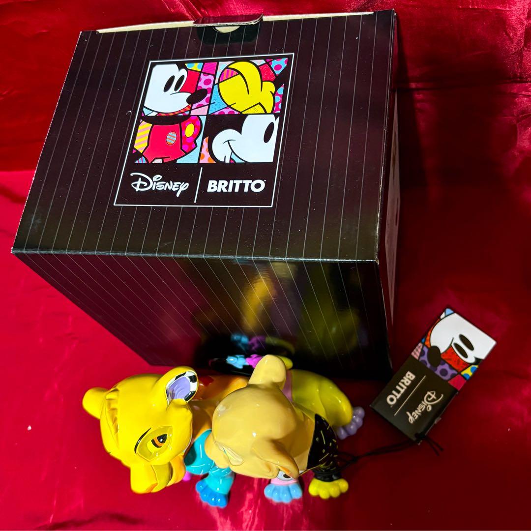 ブリット　enesco エネスコ　ライオンキング　シンバ　ナラ　フィギュア　置物