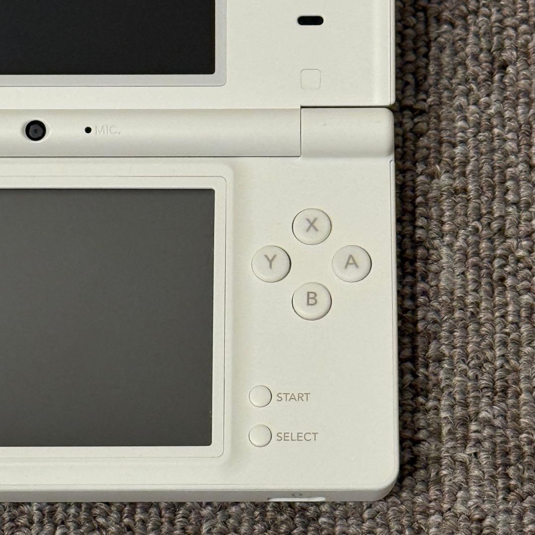 【極美品】ニンテンドーDSi ホワイト 箱付き ③