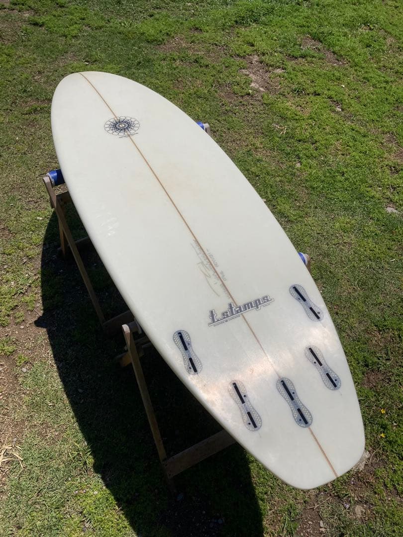 5'9\" サーフボード　stamps カリフォルニア