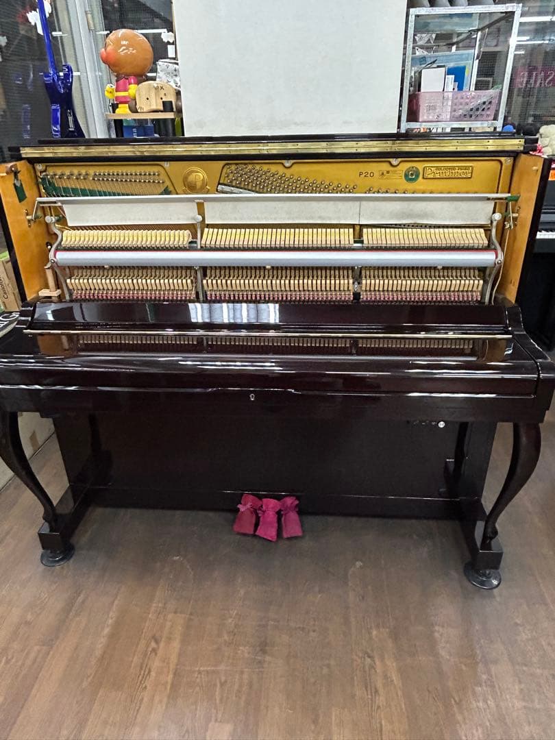 超価格、国産プルッナーピアノ、P20、人気のサイレント付、高級マホガニー、1台限
